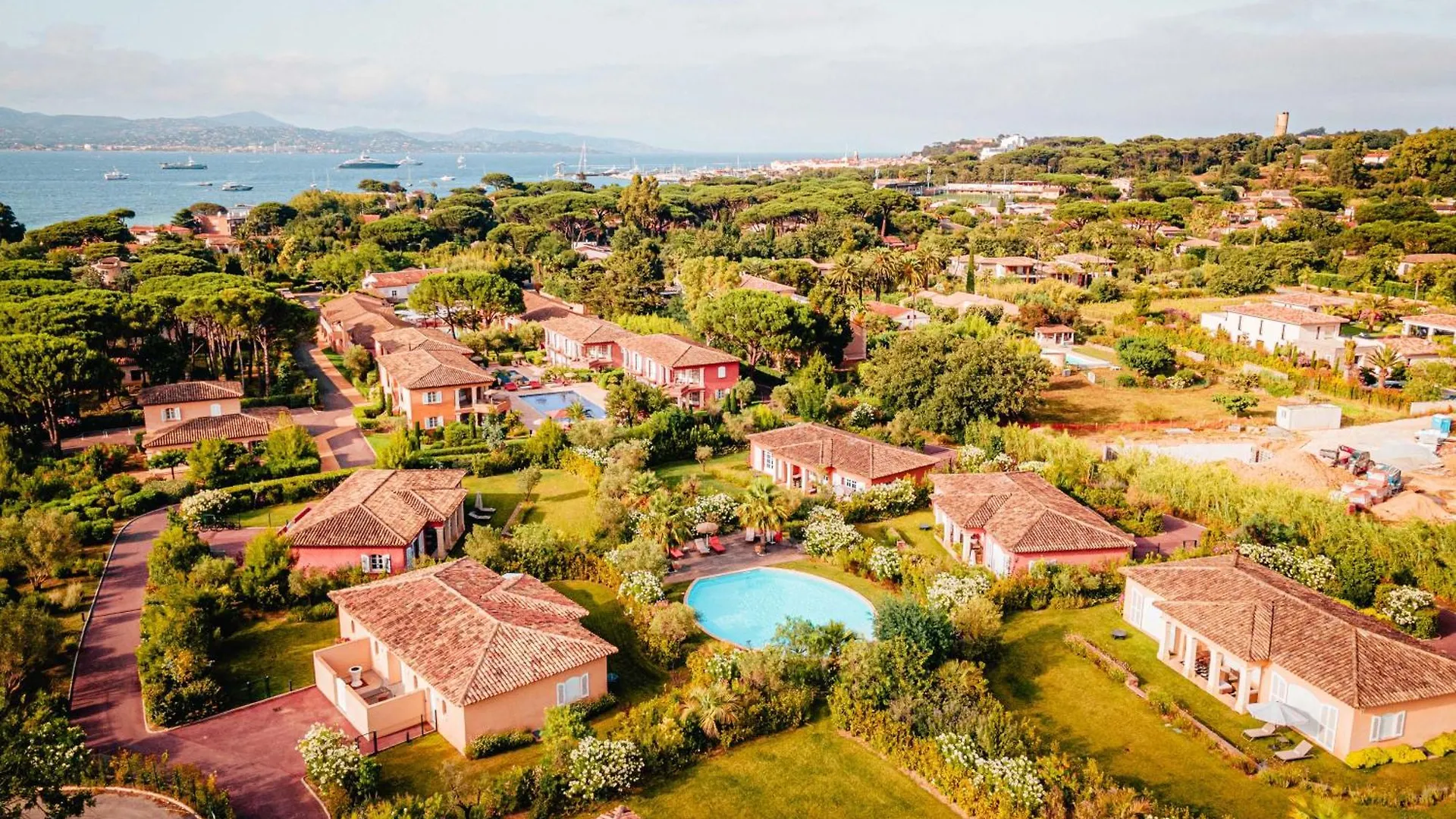 Domaine De L'Astragale Hotel Gassin