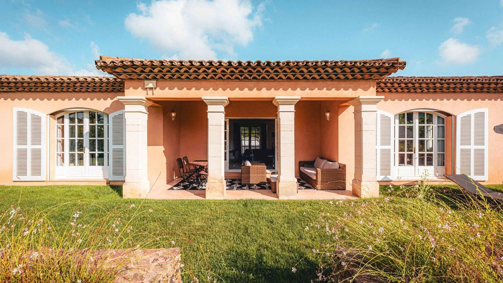 Domaine De L'Astragale Hotel Gassin