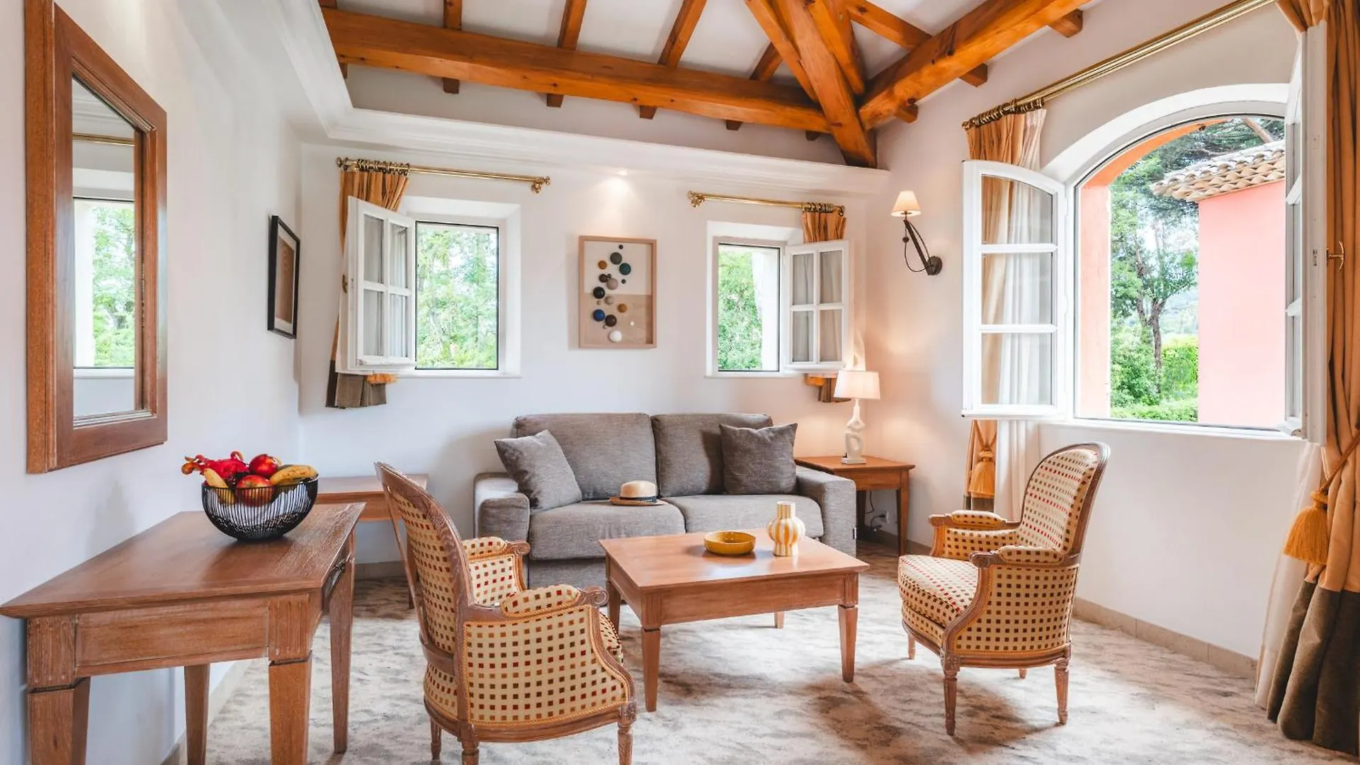 Domaine De L'Astragale Hotel Gassin